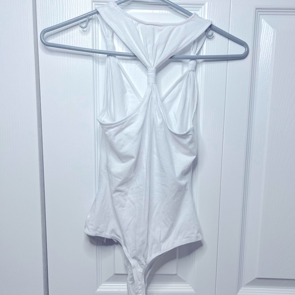 GUESS Women's Top Small Tank Bodysuit Twist Strap V Neck - Picture 2 of 4